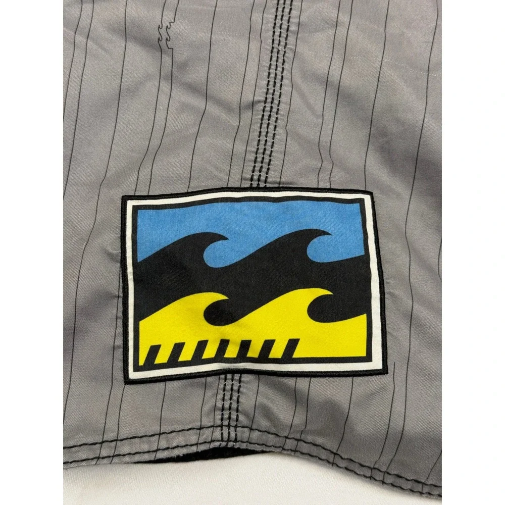 Billabong‎ Mens Grey Pinstripe Board Shorts Cargo Pocket Swim Trunks Size 38